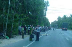 Vào động viên con thi đại học, cha bị xe tông chết