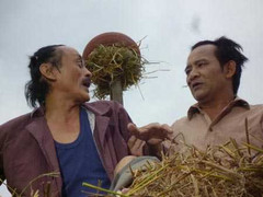 Vào ngôi làng để rồi cười … vỡ bụng