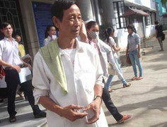 Thí sinh 62 tuổi năm lần dự thi đại học