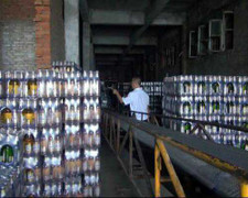 Phát hiện bia giả pha từ axit và chất ướp xác