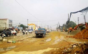 Hà Nội: Ấn định ngày thông xe 'con đường đau khổ'