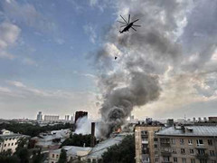 Video, ảnh: 'Quỷ lửa' càn quét Học viện quân sự Moscow