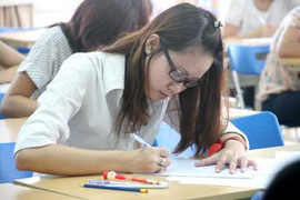 Đề Sử dễ, thí sinh khối C nuôi mộng điểm cao