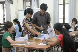 Ngày thi đầu: Có 143 thí sinh và giám thị bị kỷ luật