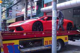 Lamborghini Aventador màu đỏ cực độc lộ ảnh ở Việt Nam