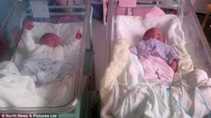 Một cặp song sinh đẻ ở hai nước khác nhau