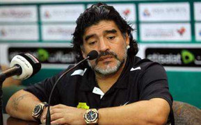 Maradona lại lâm vào cảnh thất nghiệp