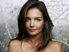 Katie Holmes tàn tạ ra sao từ khi thành 'bà Cruise'?