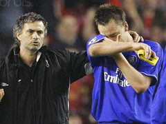 MOU gửi đơn lên tòa, một mực bảo vệ John Terry