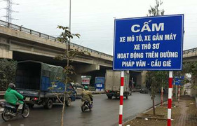 Xác chết trên đường cao tốc Pháp Vân