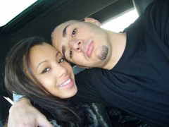 Benzema vui hè, xả stress cùng người đẹp tuổi teen