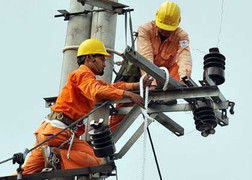 Giá điện sẽ còn gánh lỗ cho EVN hết năm 2013