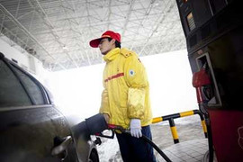 Giá dầu tăng trở lại do Trung Quốc kích thích kinh tế