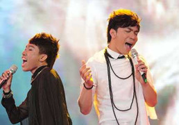 Dư luận đang 'bóp chết' Sao mai điểm hẹn 2012?