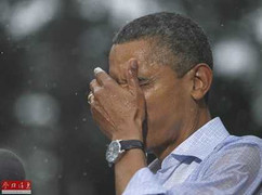 Ảnh: Tổng thống Obama đội mưa vận động tranh cử