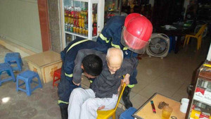 Hà Nội: Cháy khu tập thể, hàng trăm người hoảng loạn