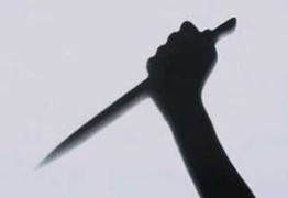 Giận vợ, chém người