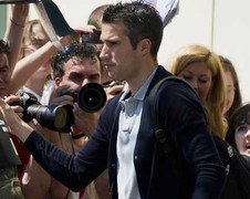 NÓNG: Van Persie trở lại Arsenal, ra tối hậu thư