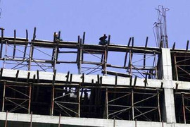 Hà Nội: Rơi từ công trình, hai công nhân thiệt mạng