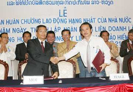 Bầu Đức: “Ở Lào, tôi như người đi xa trở về nhà”