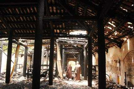 TP. HCM: Chùa cổ hơn 300 năm bốc cháy