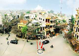 Đang 'hú hí' tại nhà nghỉ, bị bắn trọng thương