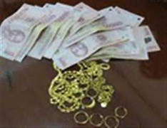 Nàng dâu 'cuỗm' gần 1 tỉ đồng của mẹ chồng