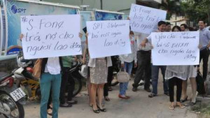 S-Fone đơn phương 'thải' nhân viên: Vi phạm luật?