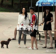 Chương Tử Di lộ ảnh đi nghỉ cùng bạn trai mới