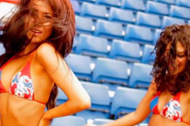 Olympic: Hoạt náo viên quyến rũ hát Call me maybe