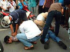 Bắt 2 anh em ruột giết người cướp xe