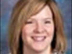 Nỗ lực cứu người, một cô giáo tử vong