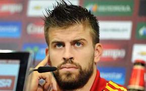 Theo Drogba, Anelka, Pique tính đường sang Trung Quốc