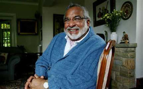 Bị ung thư giai đoạn cuối, tự tiêm thuốc cứu sống mình