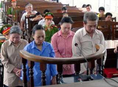 33 năm tù cho kẻ 'gả' 33 phụ nữ Việt sang Trung Quốc