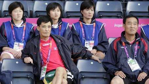 Bị giới thiệu là dân Hàn Quốc, nữ Triều Tiên bỏ đấu