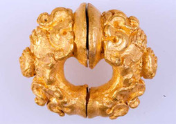 Bí ẩn những món cổ vật bằng vàng ròng ở Việt Nam