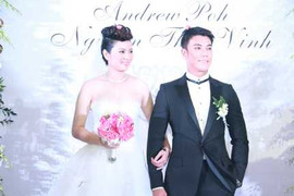 Thúy Vinh rạng rỡ sánh vai chú rể ngoại quốc điển trai