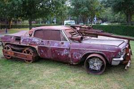 Xe 'độ' kiểu dị dạng... không hiểu nổi