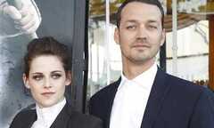 Kristen Stewart đã phản bội Robert Pattinson từ lâu?