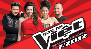 The Voice Vietnam kiểu V-League: Theo Ta hay theo Tây