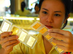 Giá vàng có thể vượt 45 triệu đồng/lượng