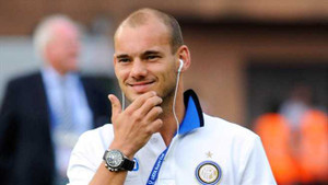 Chuyển nhượng 31/7: Real nhắm Sneijder thay thế Modric