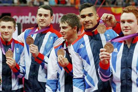 Mất HCB, Vương Quốc Anh vẫn hả hê với kỳ tích trăm năm