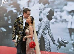 Đoan Trang lộng lẫy trong tiệc cưới độc đáo