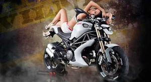 'Quái vật' Ducati 1100 EVO mọc thêm cánh