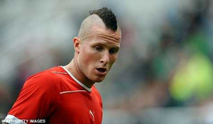 Đuổi khỏi Olympic vì gọi đội Hàn Quốc là 'lũ da vàng'