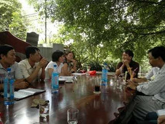 TP.HCM: 58 học sinh bị chuyển trường, phụ huynh khóc