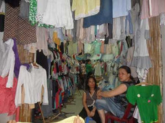 Quần áo hàng hiệu 5.000 đồng, bật mí cách chọn