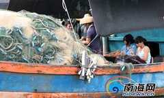 Trung Quốc trang bị liên lạc vệ tinh cho 6.000 tàu cá